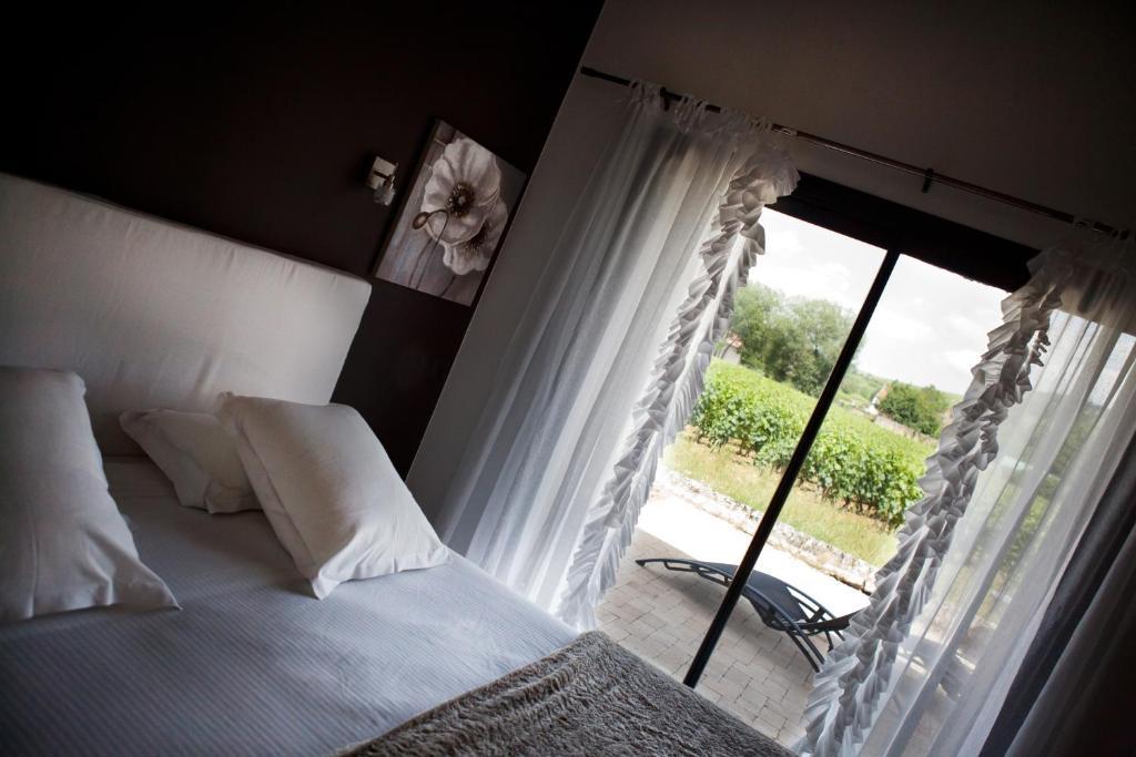 Hotel Le Clos Du Colombier 1817 Vignes & Spa Pommard Room photo
